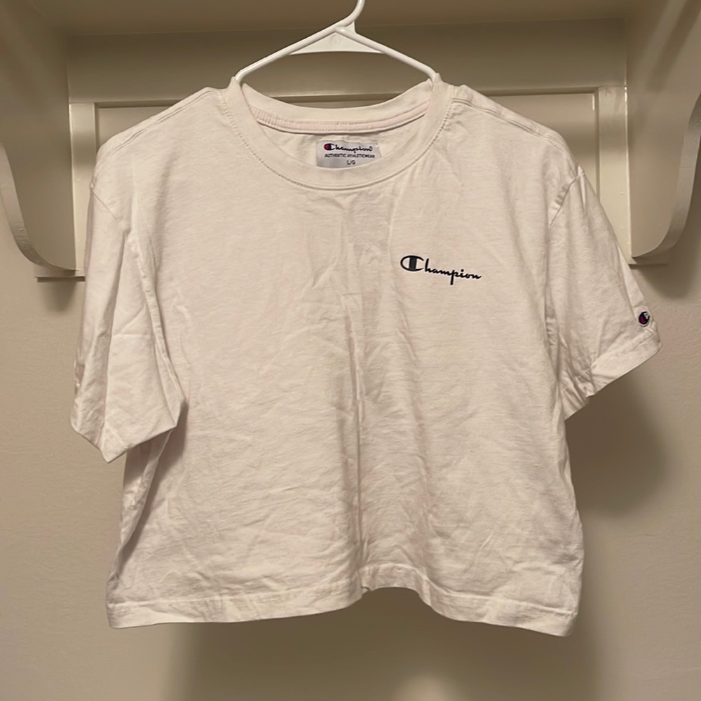 Cropped champion tee